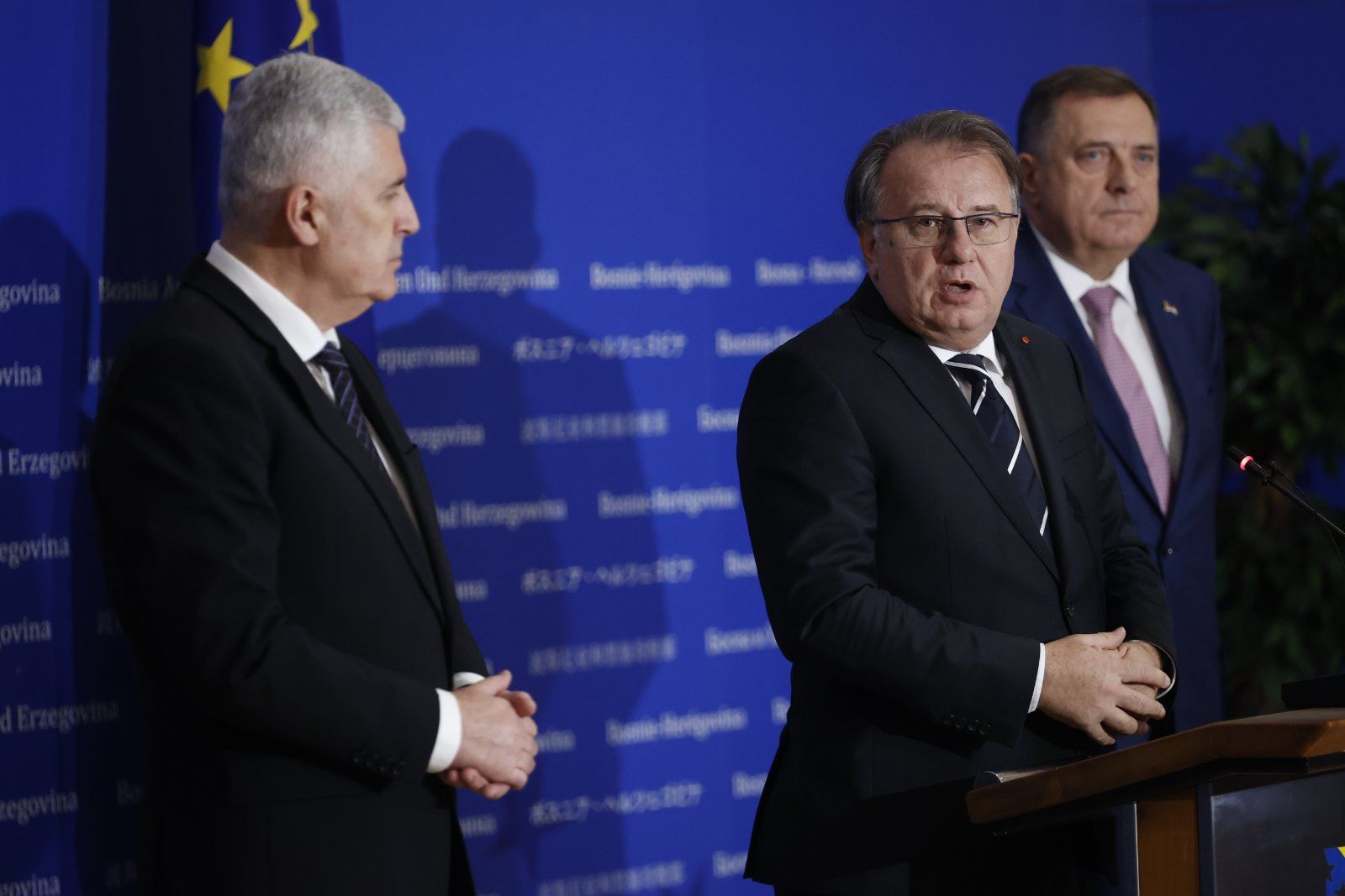 Nikšić, Dodik i Čović u četvrtak na diskusiji u Beču