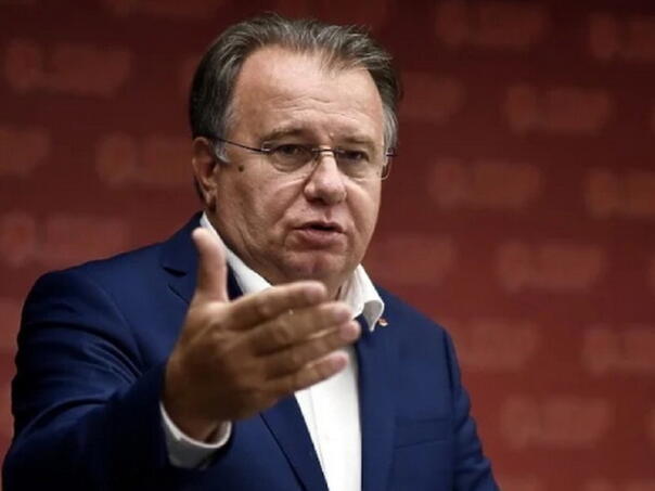 Nikšić: Građani se trebaju boriti za svoja, a ne prava političara