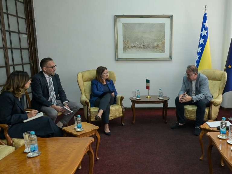 Nikšić i Lakić razgovarali s italijanskim partneri