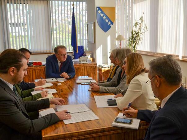 Nikšić i Lakić s predstavnicima EBRD-a o autoputu, zelenoj energiji, reformama