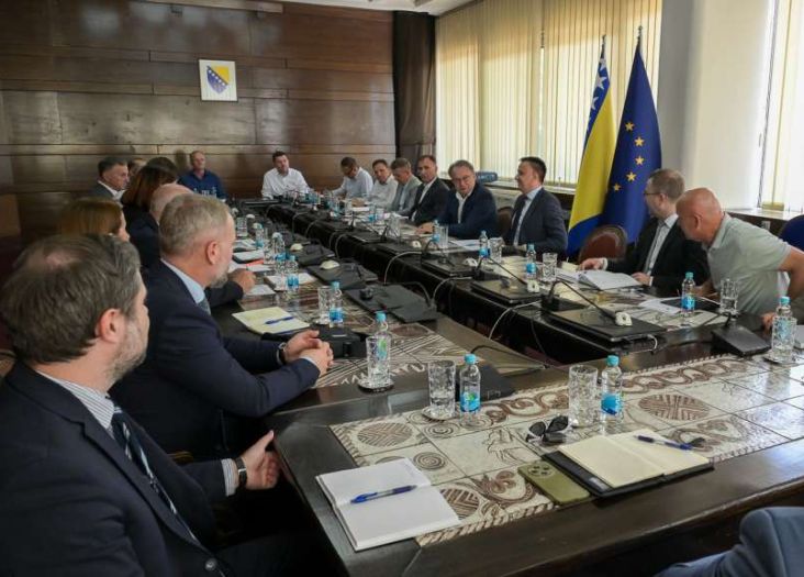 Nikšić i Lakić s predstavnicima Elektoprivrede, rudnika i si