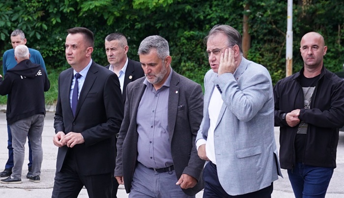 Nikšić i Lakić u kompaniji Zrak, traži se rješenje