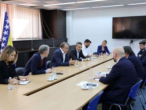 Nikšić i ministri sa predstavnicima turskih kompanija o infrastrukturnim projektima u FBiH