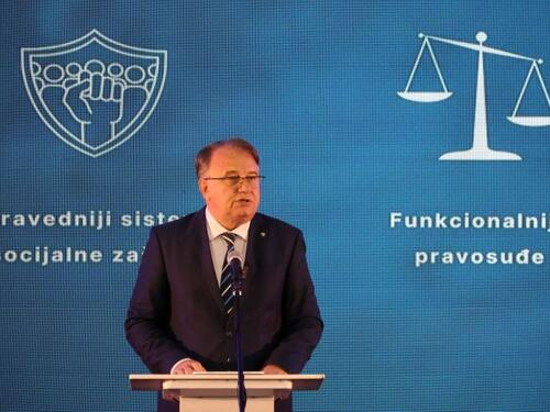 Nikšić: Izgradnja autocesta i rješavanje statusa penzionera prioriteti