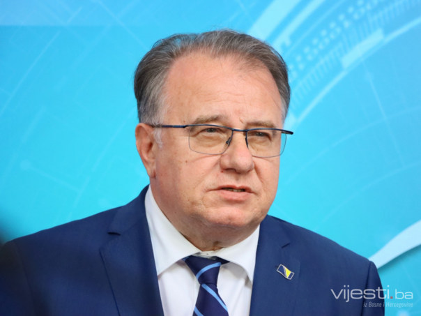 Nikšić: Manji doprinosi, veće plaće, nova radna mjesta i proizvodnja domaćih inovacija