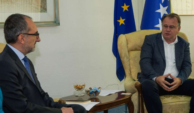 Nikšić-Naim: Povećati kompetitivnost domaće ekonomije i unaprijediti javno-privatno partnerstvo