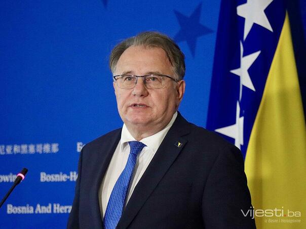 Nikšić: Ne možemo prihvatiti Izborni zakon koji neće riješiti presude iz Strazbura