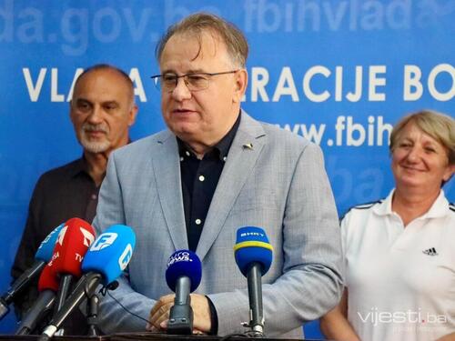 Nikšić: Neka shvate da EU više ne gleda “kroz prste“
