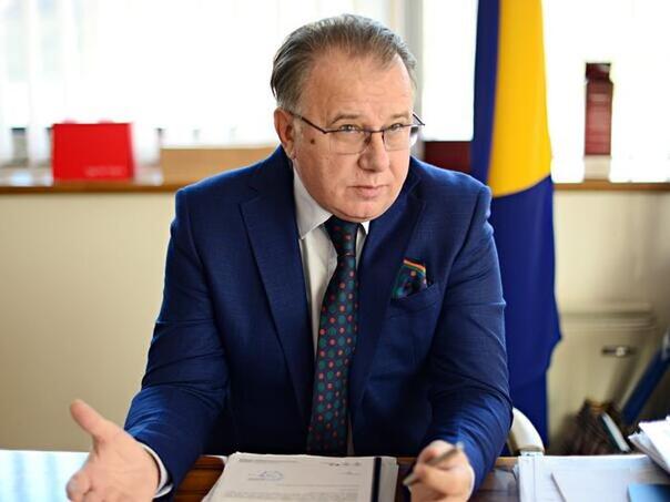 Nikšić: Novim zakonima poboljšavamo perspektivu građana