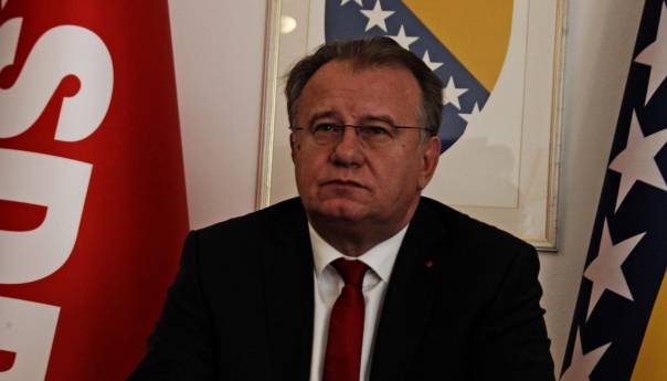 Nikšić o Dodiku: Ponašanje zloslutno, slično onom u Ukrajini