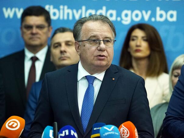 Nikšić o fiskalnoj reformi, zaduženjima, HDZ-u, imenovanjima, autima