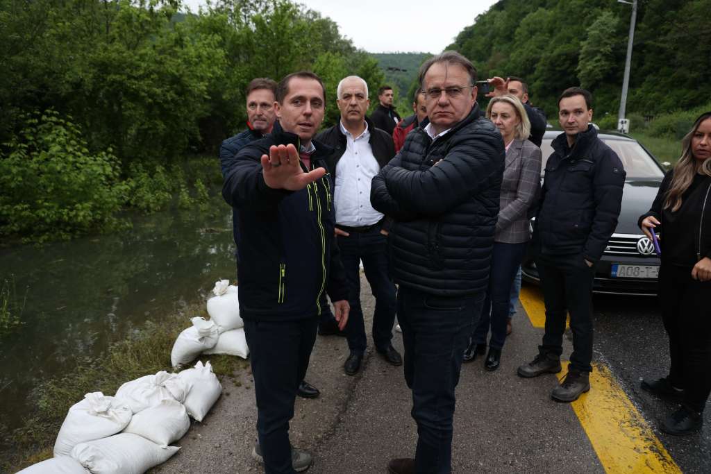 Nikšić: Pomoć najpotrebnija građanima USK