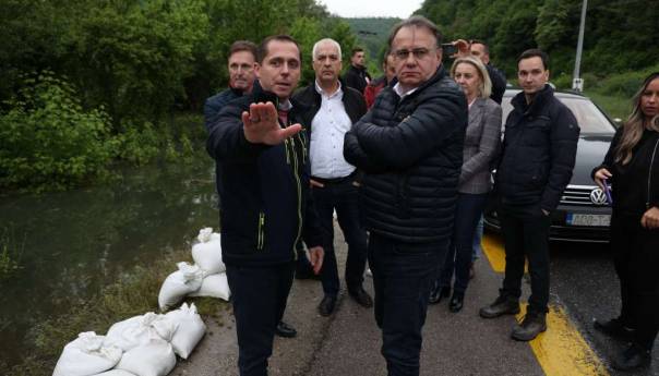 Nikšić: Pomoć najpotrebnija građanima USK