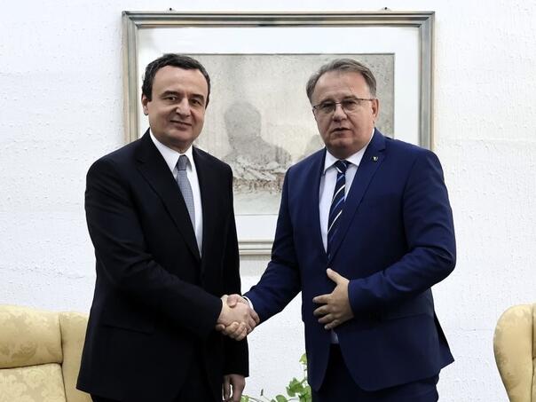 Nikšić s Kurtijem: Ovo su detalji sastanka