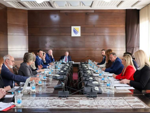 Nikšić s predstavnicima EBRD-a: Nastavak saradnje na infrastrukturnim i energetskim projektima