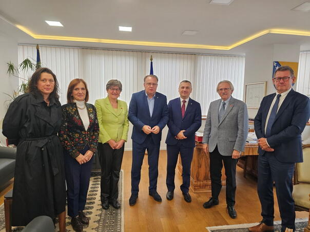 Nikšić sa predstavnicima Europa Nostre razgovarao o zaštiti Partizanskog groblja u Mostaru