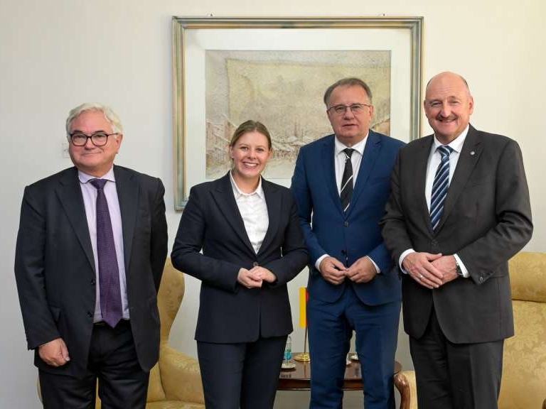 Nikšić sa zastupnicima Bundestaga i ambasadorom Njemačke: Fokus na EU putu