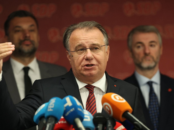 Nikšić: Usvojenim zakonima trasiramo put ka EU
