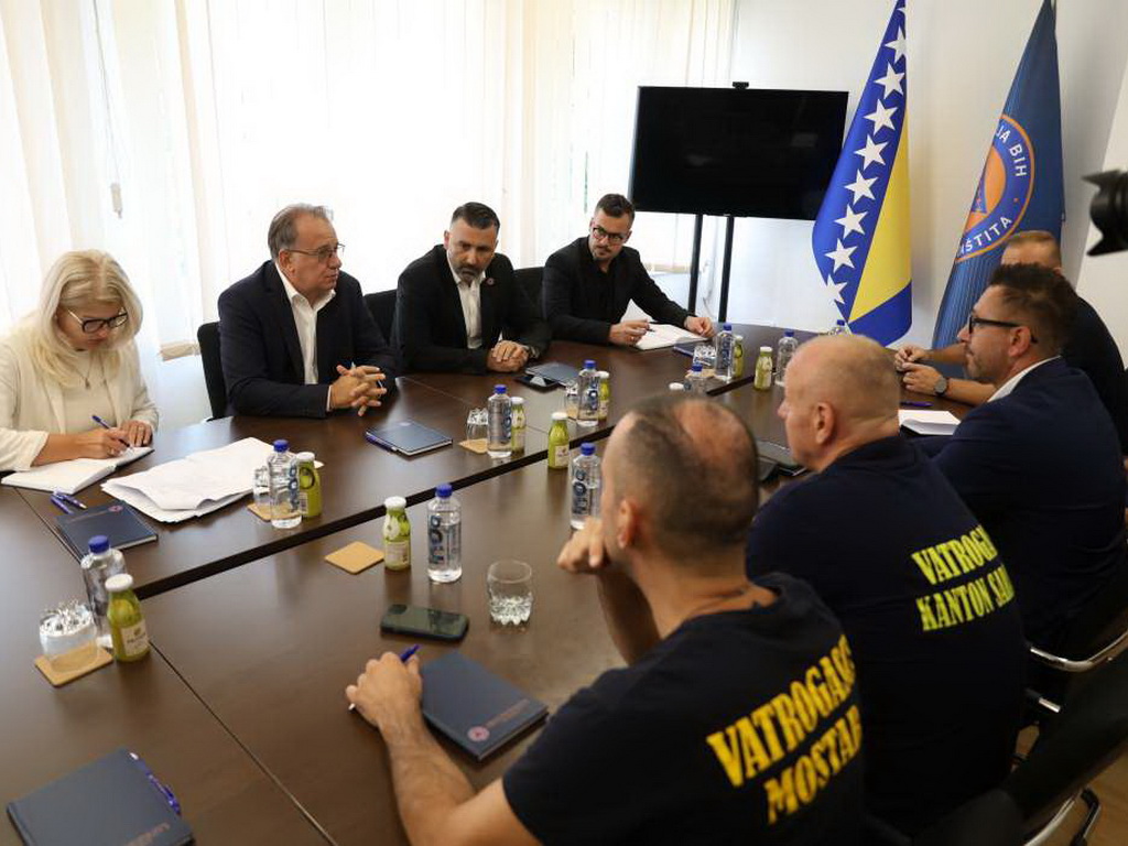 Nikšić: Vatrogasci zaslužuju poboljšanje radno-pravnog statusa