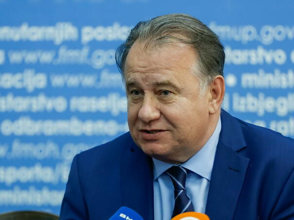 Nikšić: Vlada FBiH vrlo odgovorno vodi fiskalnu politiku, nema govora o dužničkom ropstvu