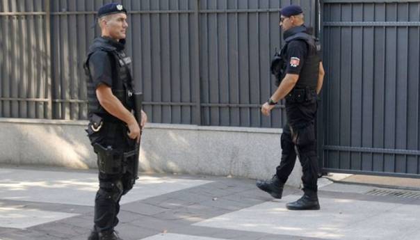 Nikšićka policija protjerala osam državljana Srbije