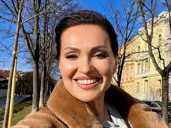 Nina Badrić očarala novim izgledom