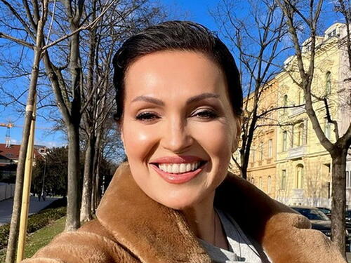 Nina Badrić očarala novim izgledom