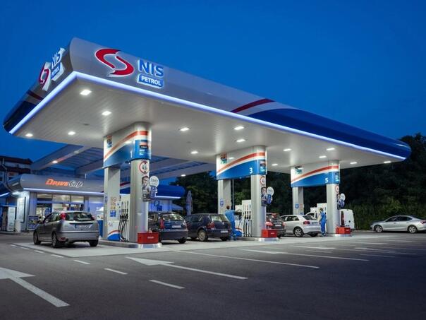 NIS pod sankcijama: Srbija zabrinuta