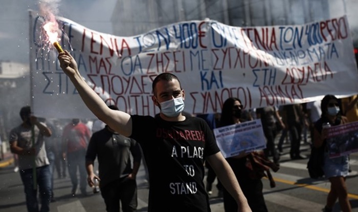 Niz štrajkova u Grčkoj, hiljade protestvuju protiv novog zakona o radu