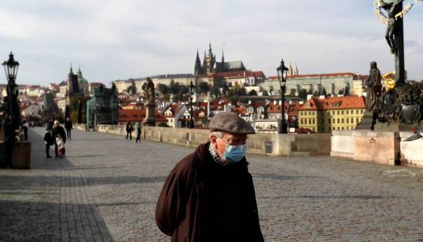Nizozemska ulazi u karantenu, Češka vraća mjere