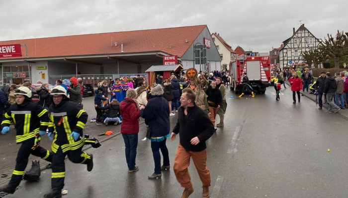 Njemačka: Autom se zaletio u paradu, ima povrijeđenih
