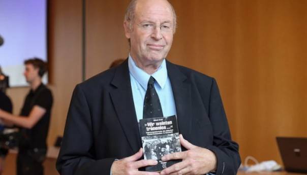 Njemačka daje priznanje negatoru genocida Gideonu Greifu