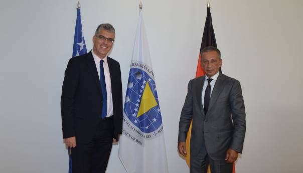 Njemačka donirala deset novih vozila OSA-i BiH