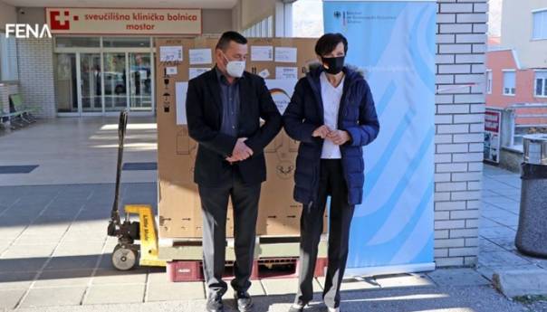Njemačka donirala dva respiratora SKB Mostar