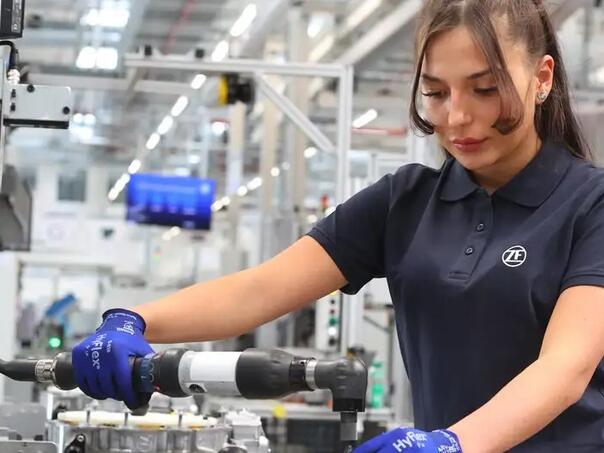 Njemačka gubi 10.000 radnih mjesta mjesečno u industriji