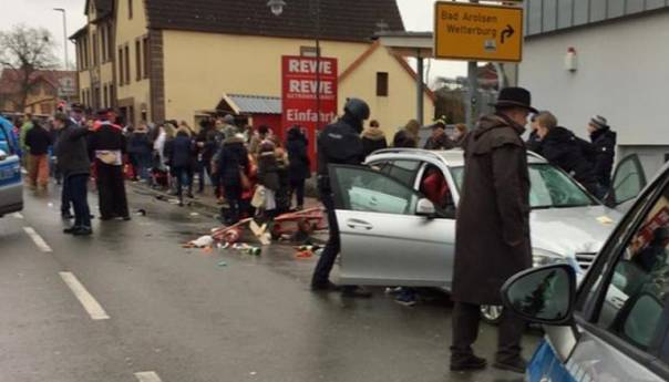 Njemačka: Incident na karnevalu nije politički motivisan