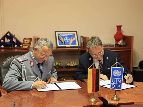 Njemačka nastavlja pomoć u unaprjeđenju infrastrukture na vojnim lokacijama u BiH