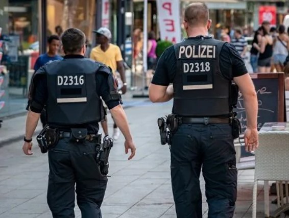 Njemačka policija pojačava pripravnost u slučaju 'antisemitskih parola' i 'podrške terorizmu'