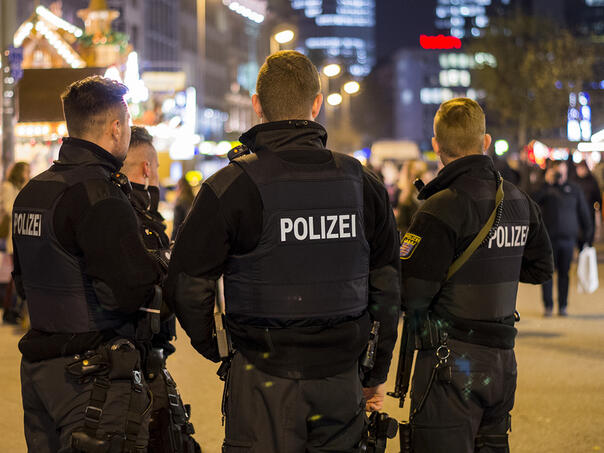 Njemačka policija uhapsila osam pripadnika desničarske militantne grupe