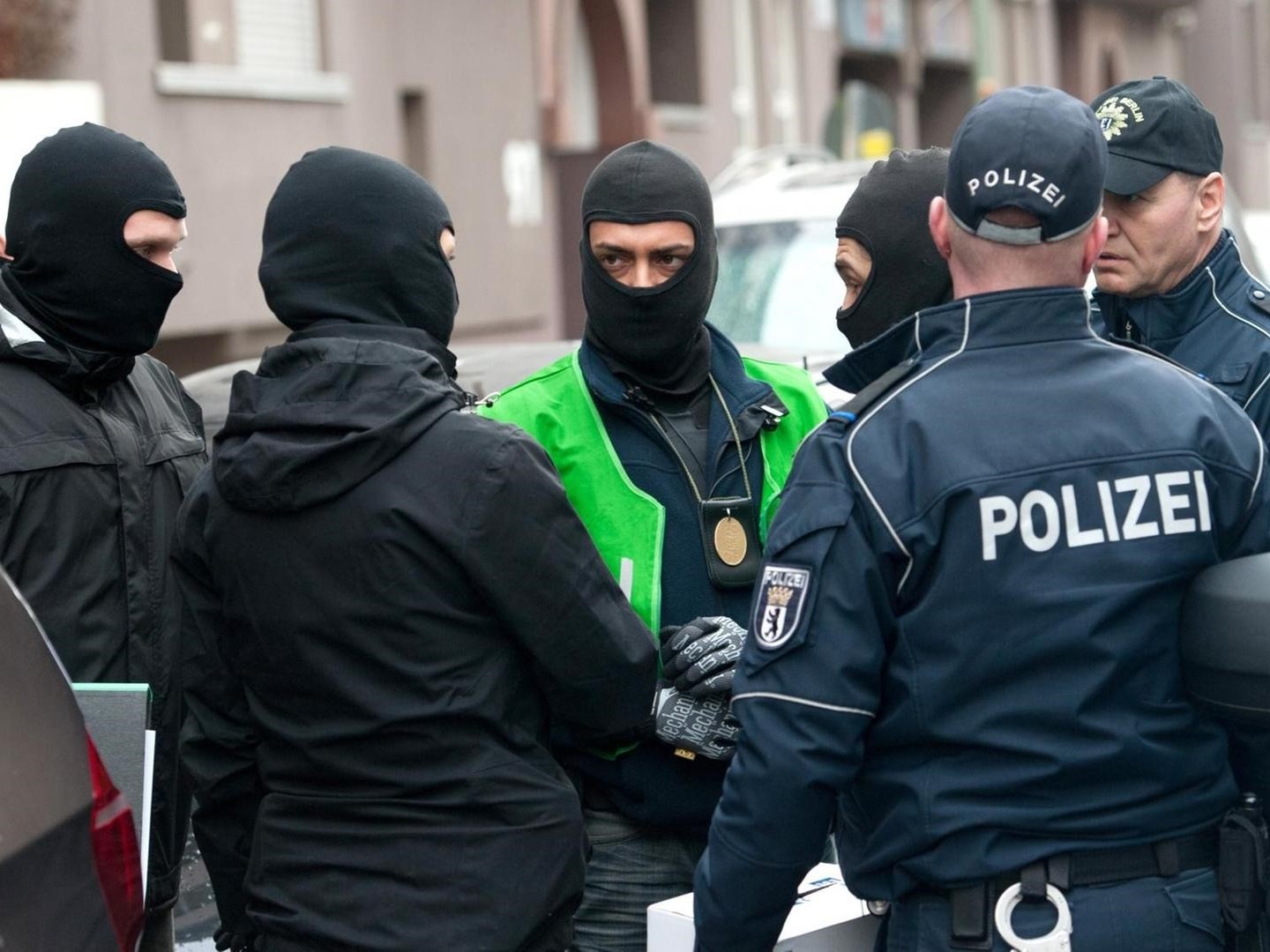 Njemačka policija zaplijenila 33.000 nosača nacističke muzike u velikoj akciji