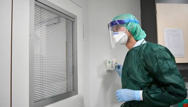 Njemačka šalje vojnike za testiranje i pronalaženje kontakt osoba zaraženih