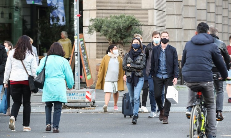 Njemačka uočava nagovještaje usporavanja zaraze