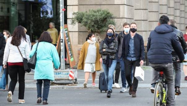 Njemačka uočava nagovještaje usporavanja zaraze