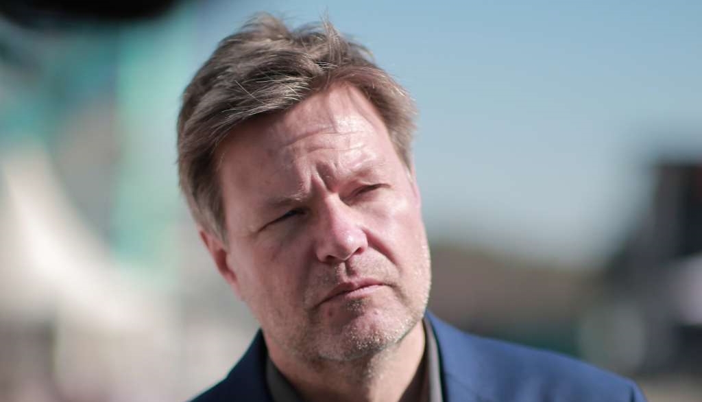 Njemačka upozorava Mađarsku zbog blokiranja evropskog embarga na uvoz ruske nafte