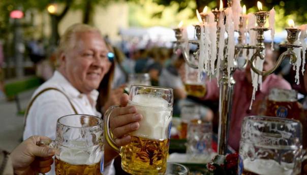 Njemačka zbog korone planira ograničiti prodaju alkoholnih pića