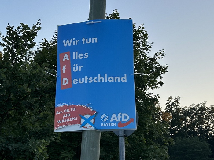 Njemački AfD na predizborne plakate postavio zabranjeni nacistički slogan