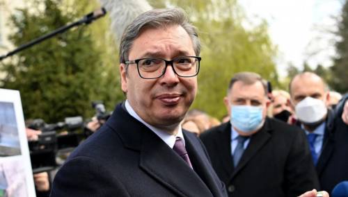 Njemački dokumentarac o Srbiji: Hvale se vakcinama, a o mrtvima se šuti