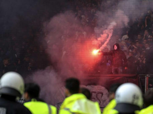 Njemački klubovi kažnjeni sa 12 miliona eura zbog pirotehnike