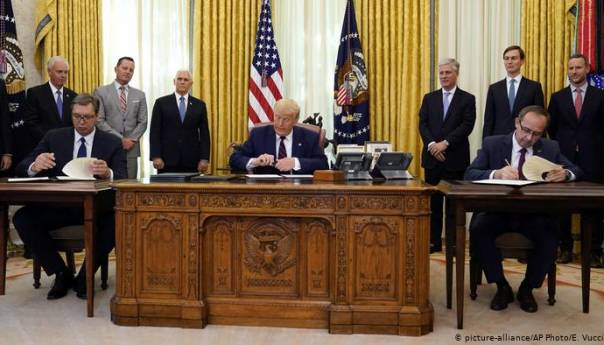 Njemački mediji brutalno ismijavaju Vučića