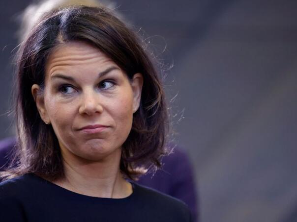 Njemački političari trošili na make-up dok je BDP u minusu